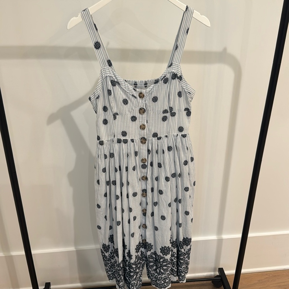 Maeve by Anthropologie | Embroidered seersucker print dress